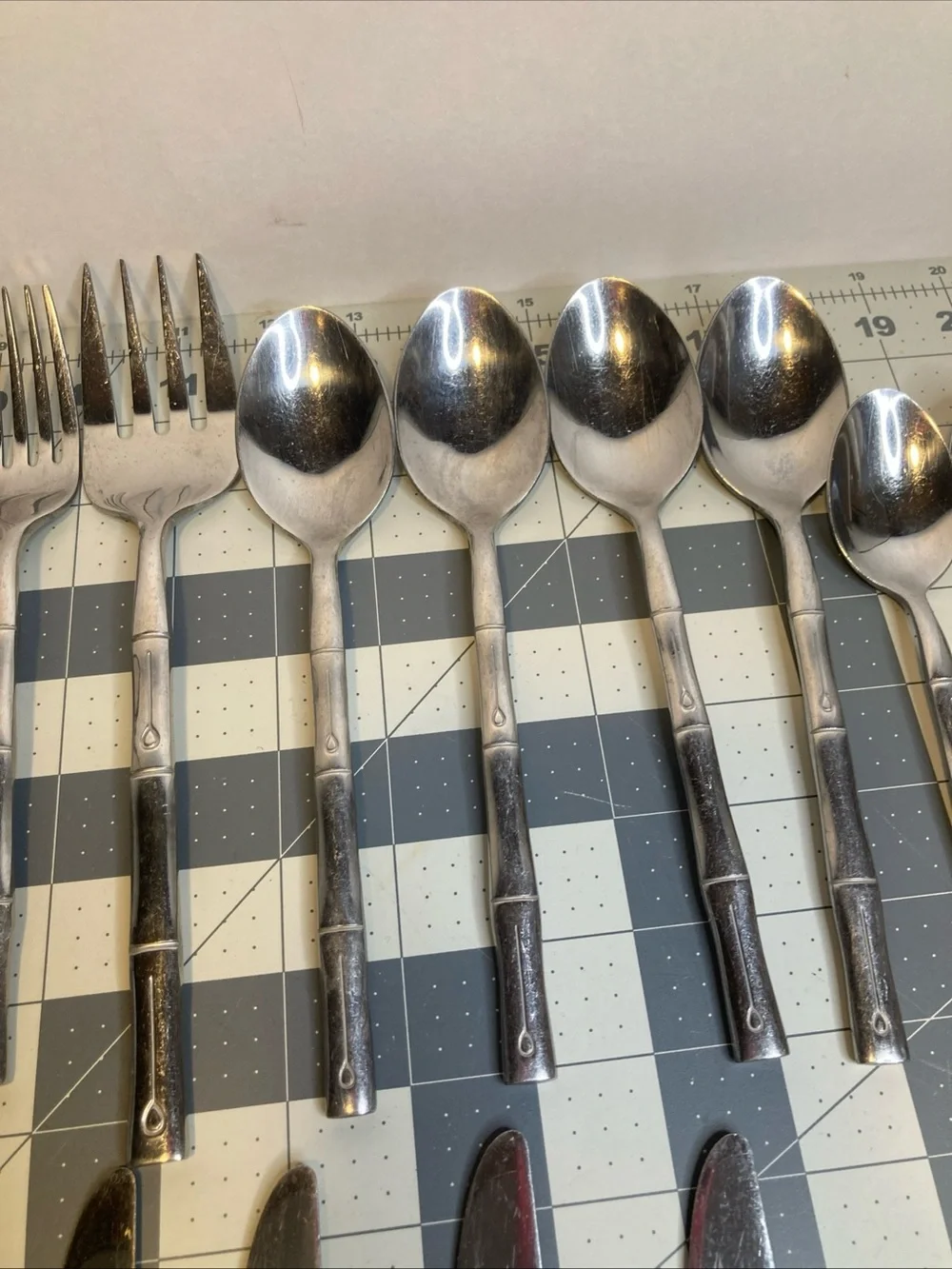 Hampton Silversmiths Bamboo Flatware Lot of 23 Spoon Fork Dinner Salad Knife
